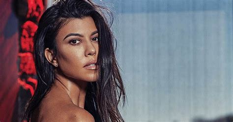 Kourtney Kardashian Nude Photos & Naked Sex Videos